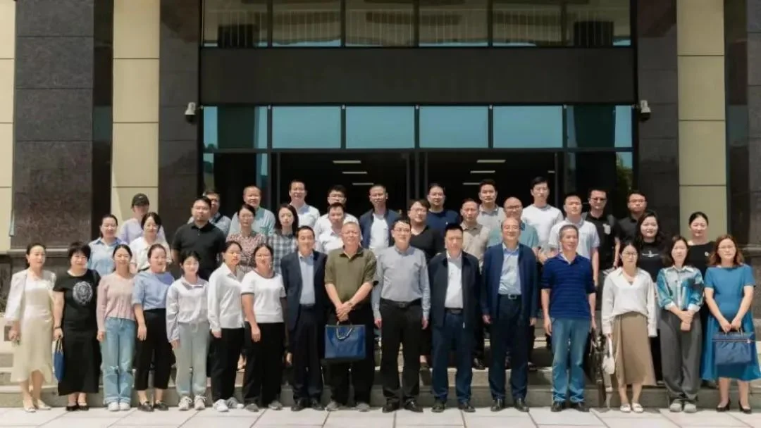 伟德马克思主义学院召开2023-2024学年第一学期思政课教师大会