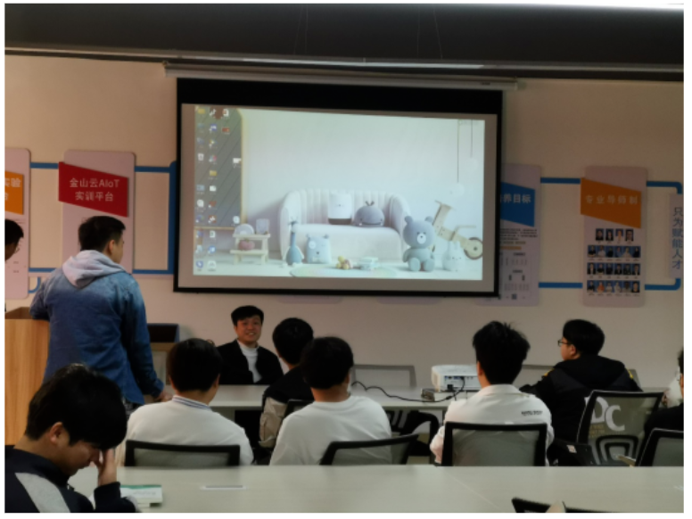 引企进校园·全力促就业|中国铁通贵阳分公司专场招聘会