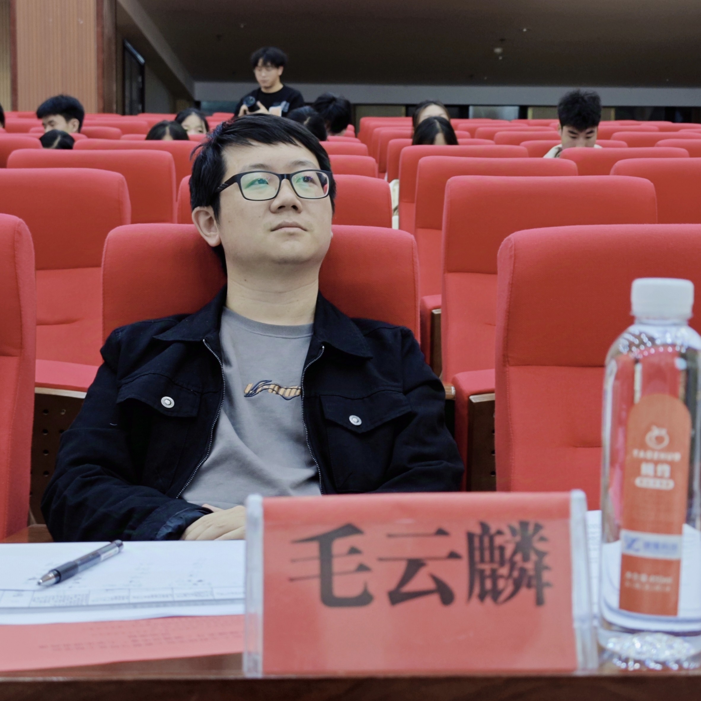 毛云麟老师.jpg
