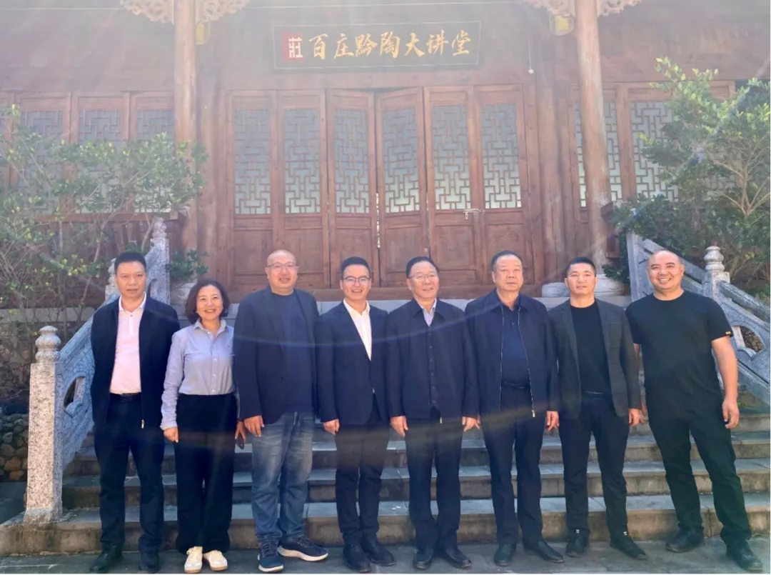 践校企之基 成乡村之兴 | 刘实鹏董事长、王凤友校长一行赴黔陶乡走访调研