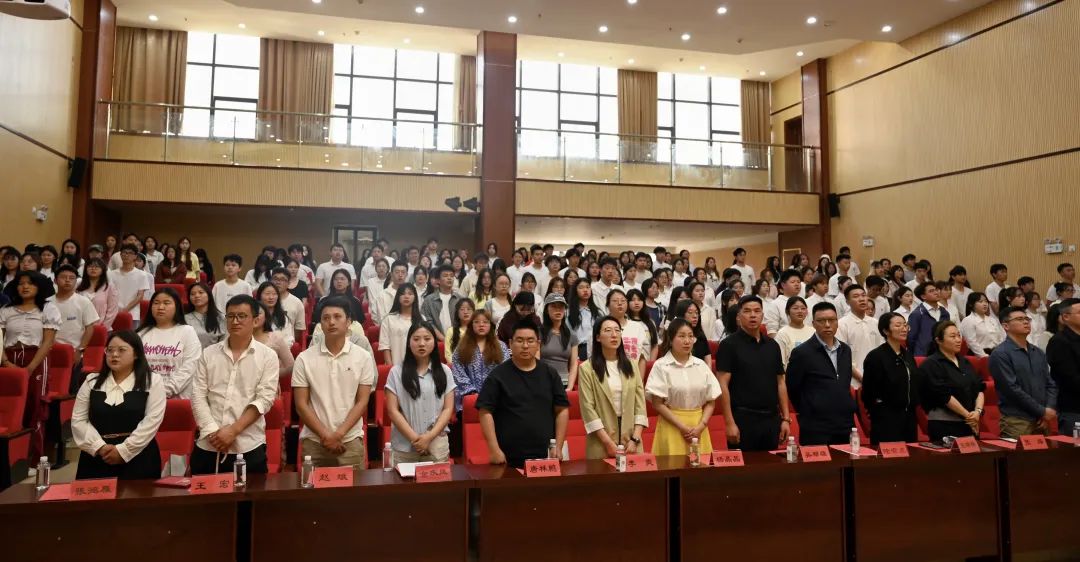 赓续五四薪火，青春挺膺担当丨伟德纪念五四运动106周年暨共青团先进表彰大会圆满举行！