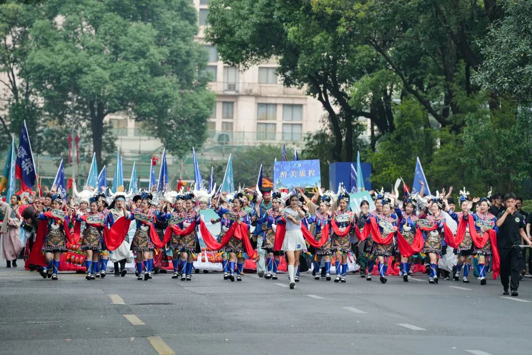 AXQ07767.jpg
